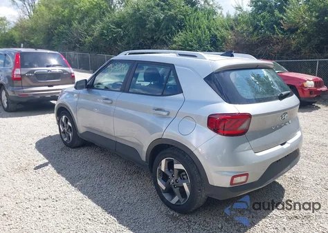 2022 Hyundai Venue Sel z USA, uszkodzony, nr VIN KMHRC8A3XNU201499